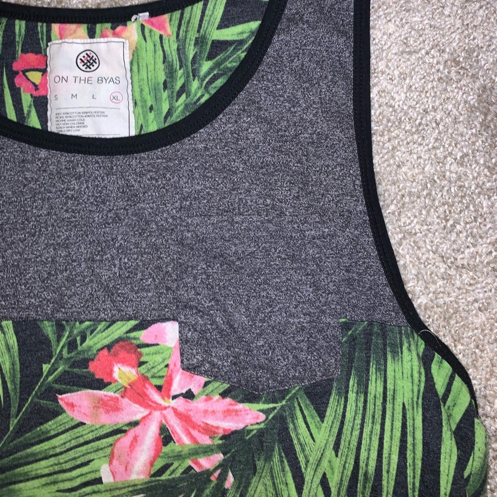 On the Byas Green & Gray tropical tank top sz XL - Picture 7 of 11